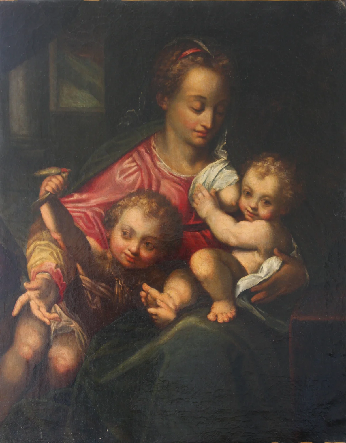 Tableau de Sainte Famille à Antibes avant restauration, vernis brun et zones assombries.